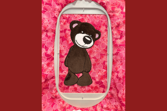 Bear Applique-Machine Embroidery Pattern Review for Seasonal Projects